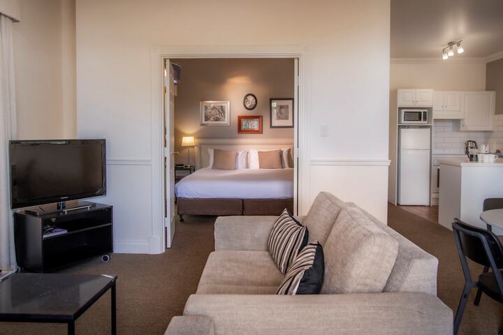 Room 21 of 31
