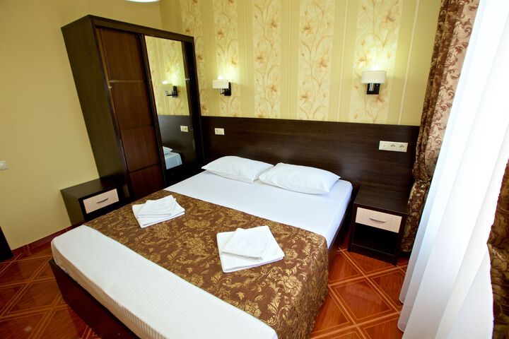 Room 52 of 85