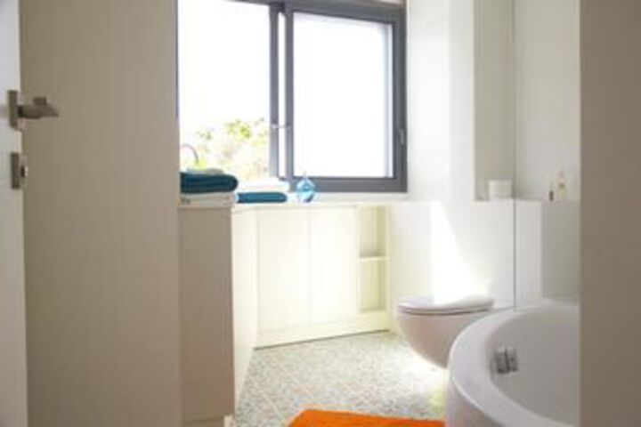 Room 2 of 13