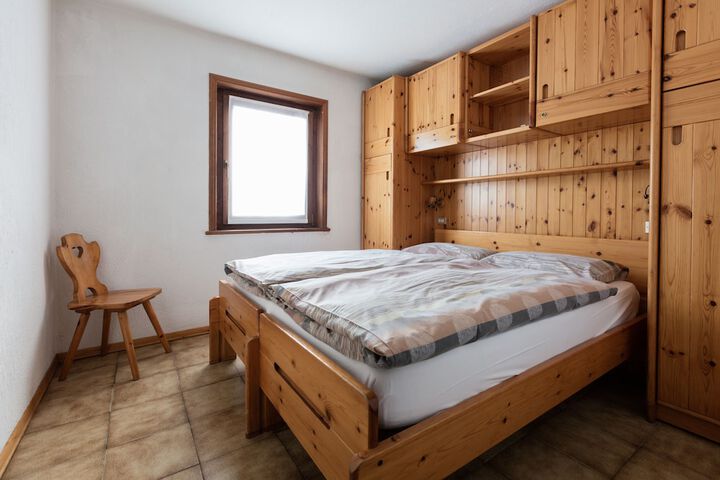 Room 3 of 39