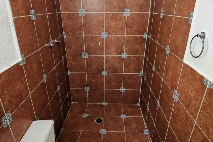 Room 8 of 13