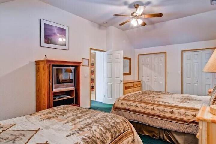 Room 3 of 22