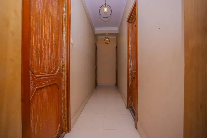 Room 10 of 17