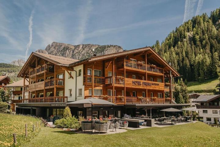 Hotel 90 of 95