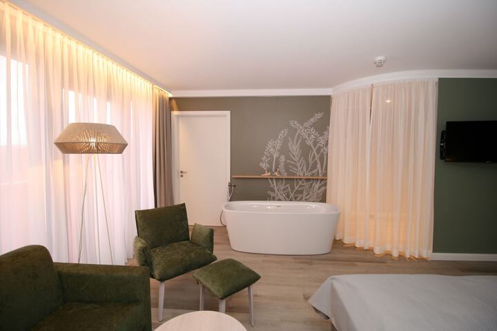 Room 30 of 60