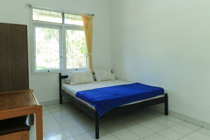 Room 11 of 65