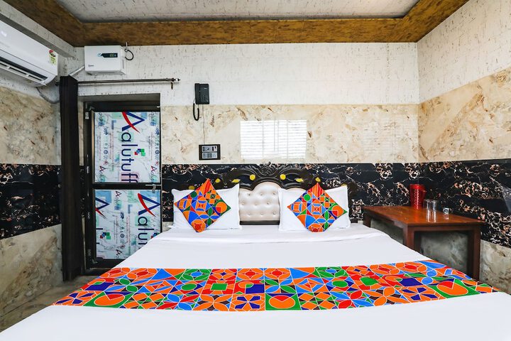 Room 19 of 30