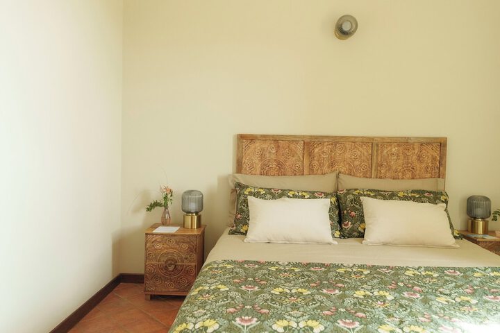 Room 13 of 32