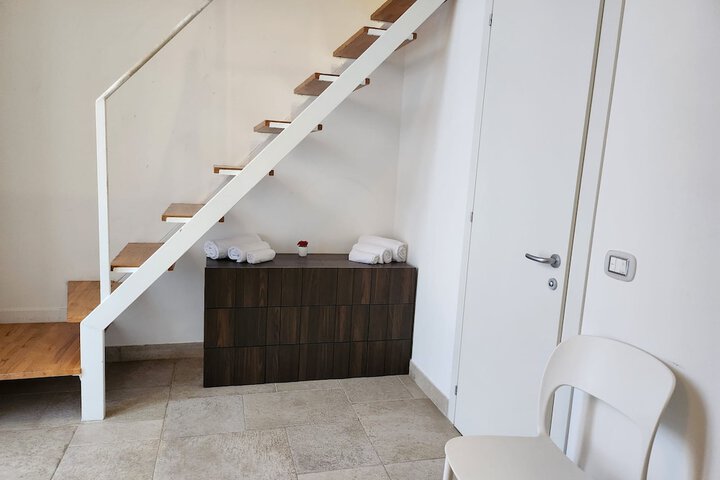 Room 15 of 64