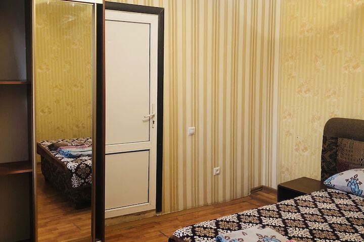 Room 4 of 23