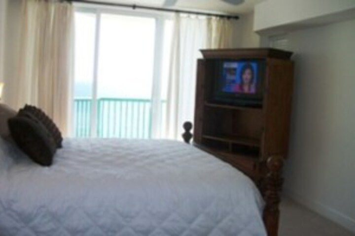 Room 13 of 17