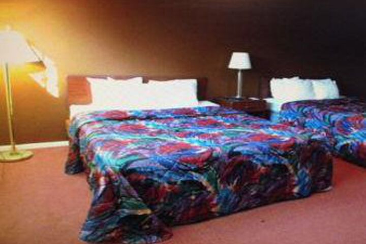 Room 2 of 12