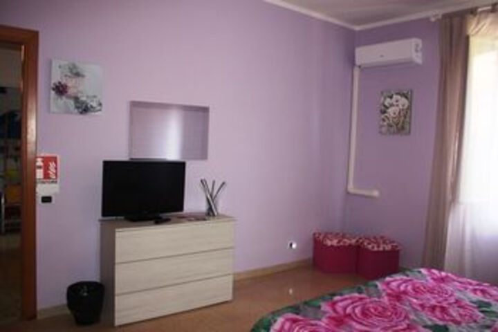 Room 11 of 29