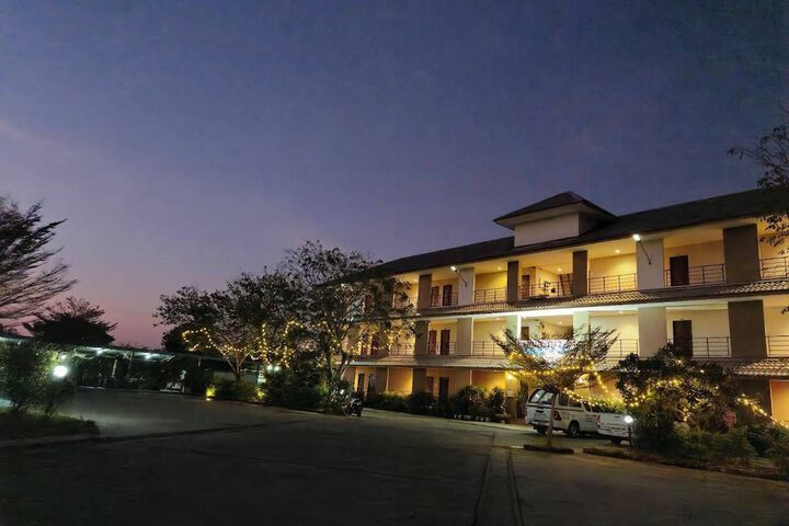 Bumnsaya Place