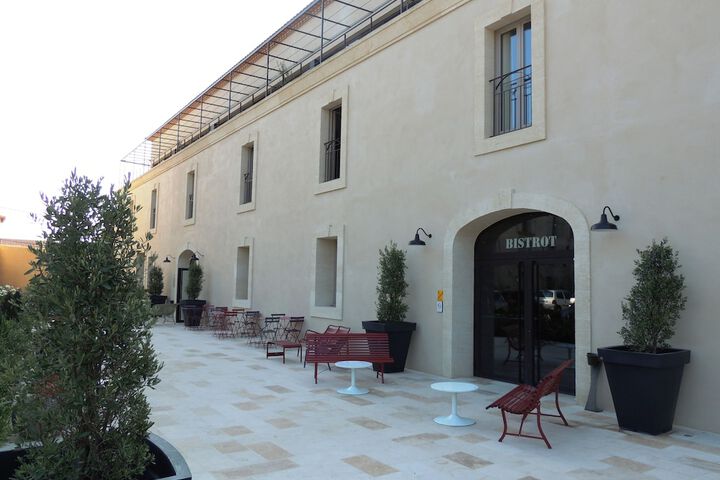 Hotel 60 of 62