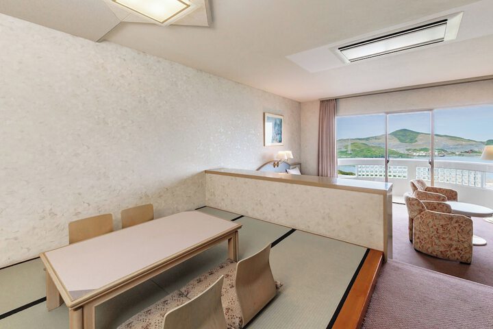 Room 10 of 46