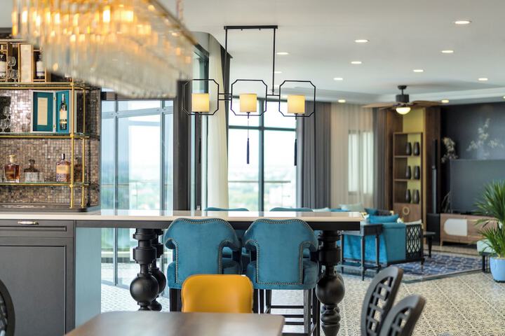 Dining Photos