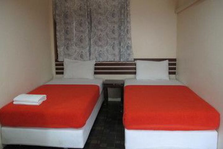 Room 15 of 51