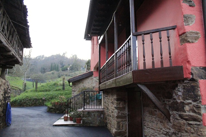 Hotel 1 of 2