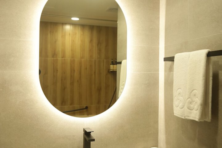 Room 14 of 24