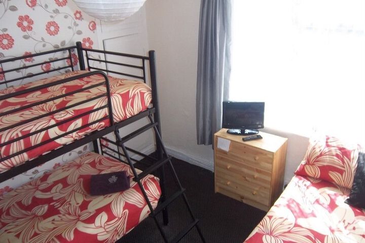 Photo 9