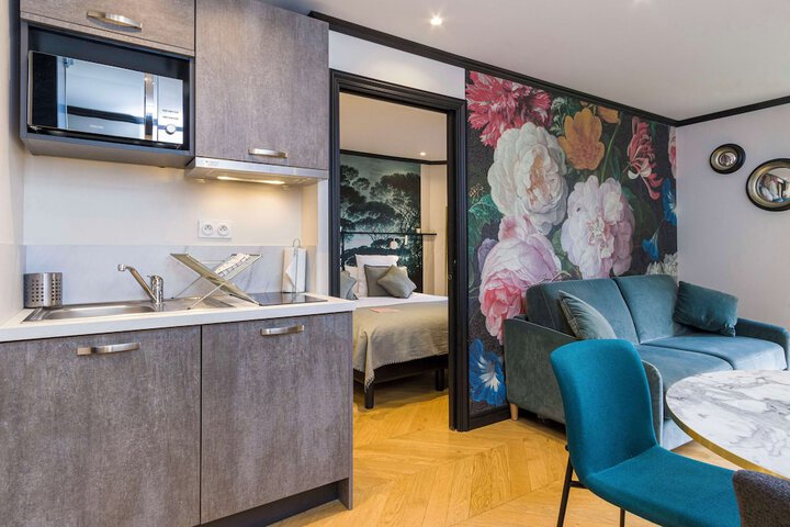 Private kitchenette