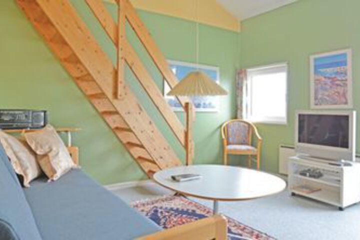 Room 54 of 70