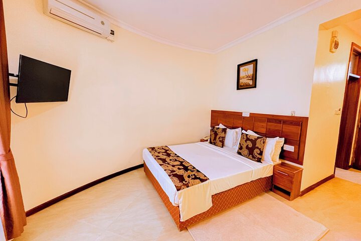 Room 5 of 35
