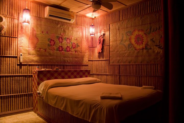 Room 6 of 51
