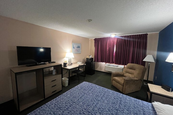 Room 18 of 43