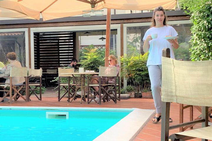 Pool 50 of 77