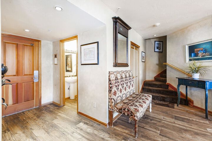 Room 15 of 255