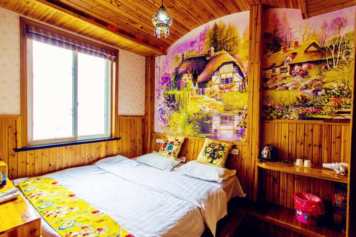 Room 3 of 22