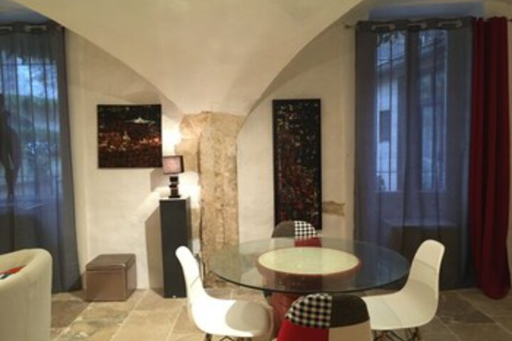 Room 25 of 49