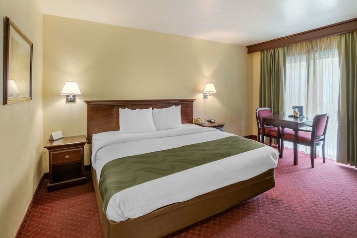 Standard King Bed Accessible (3 of 9)