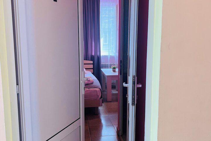 Room 20 of 101