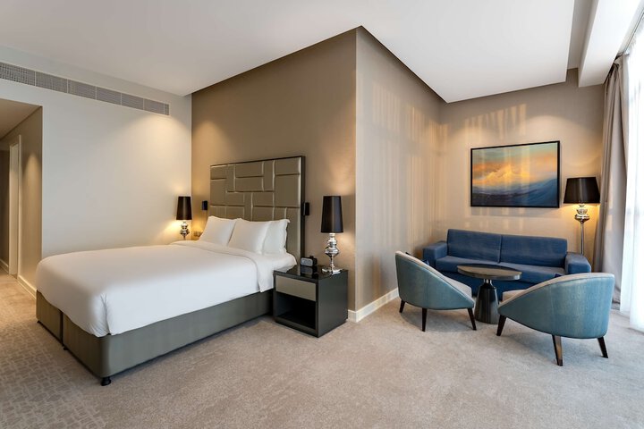 Room 19 of 199