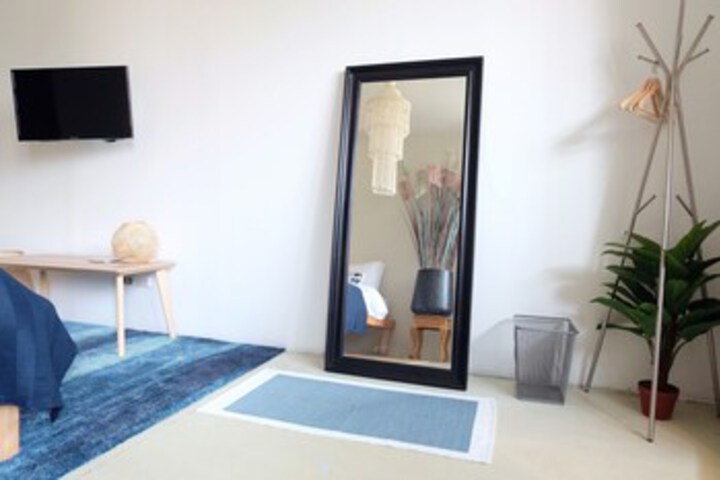 Room 61 of 66