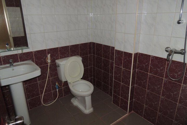 Clean Restrooms