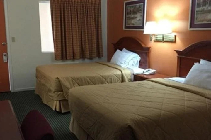 Room 15 of 15