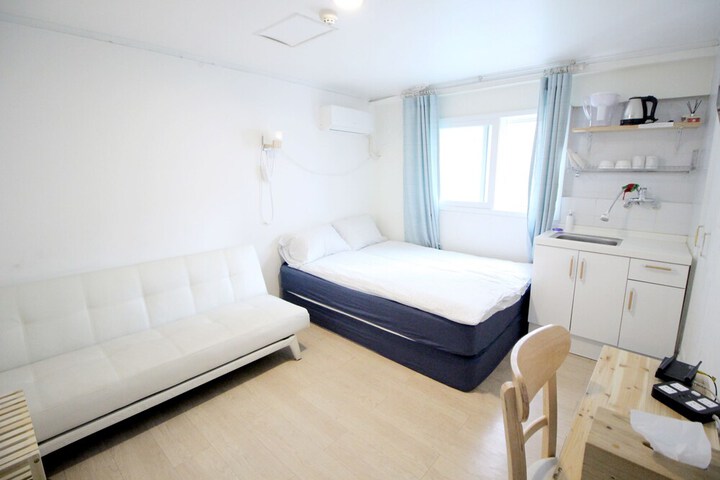 Room 19 of 178