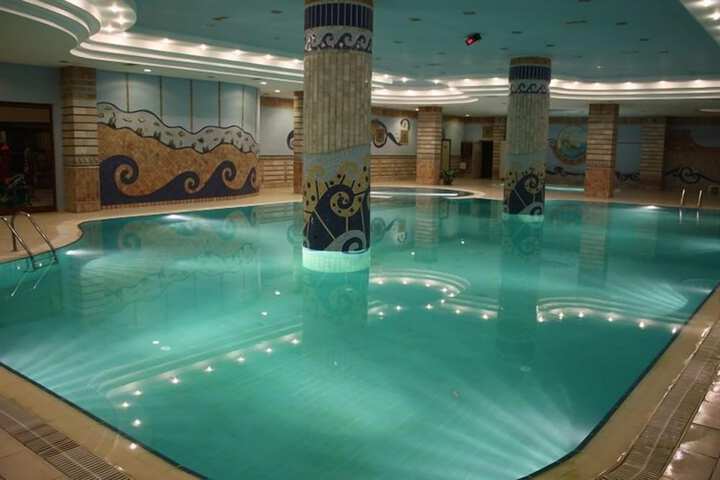 Pool 25 of 120