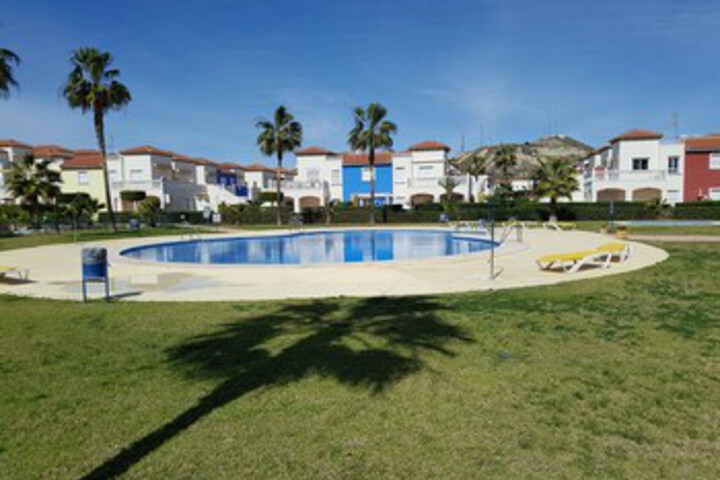 Pool 17 of 27