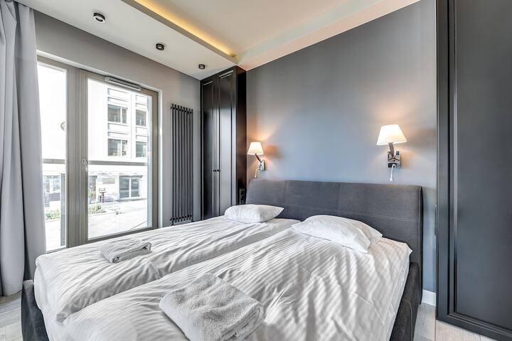 Room 56 of 183