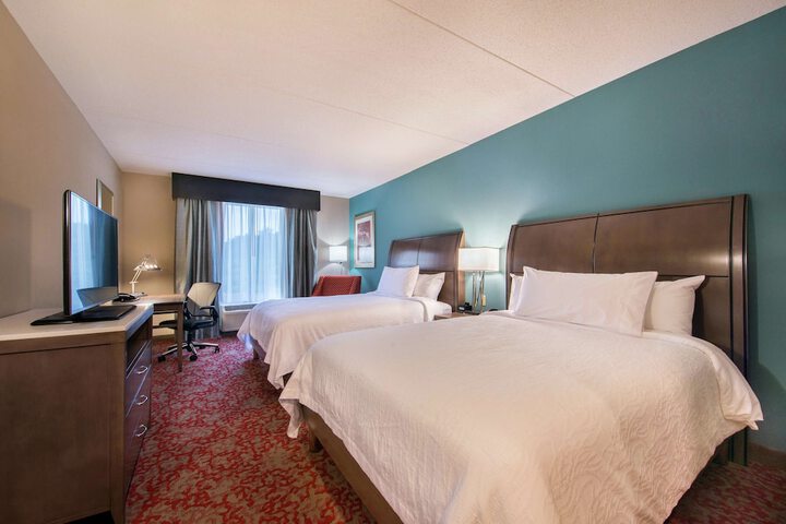2 Queen Beds (5 of 16)
