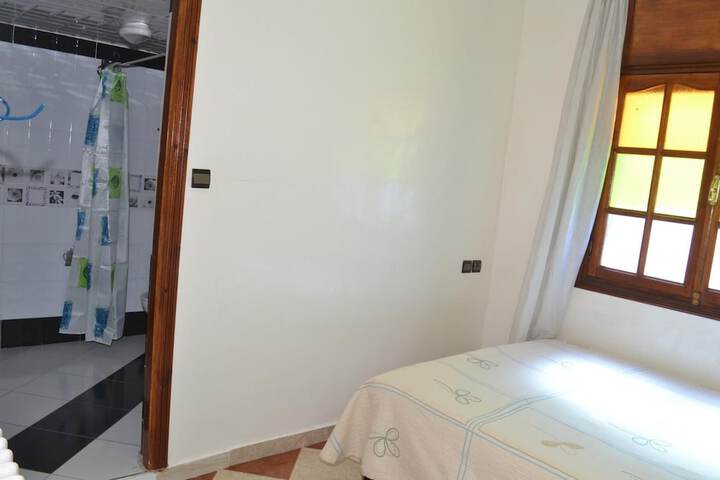 Room 17 of 30