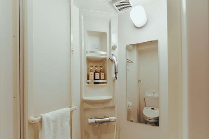 Room 44 of 54