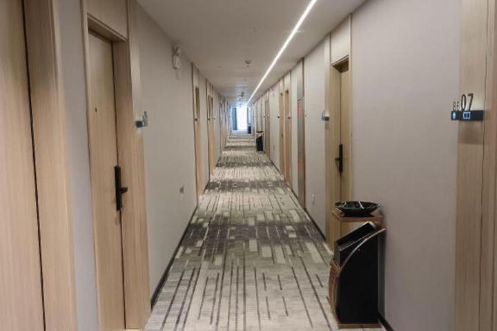 Photo 28