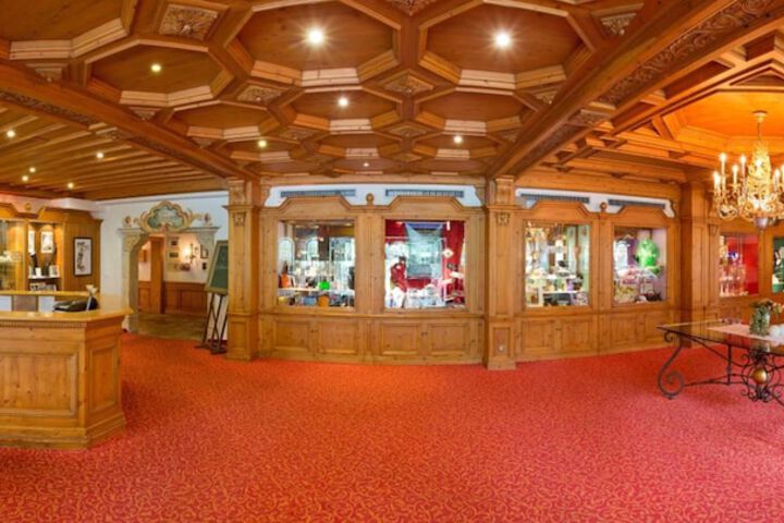 Lobby Photos