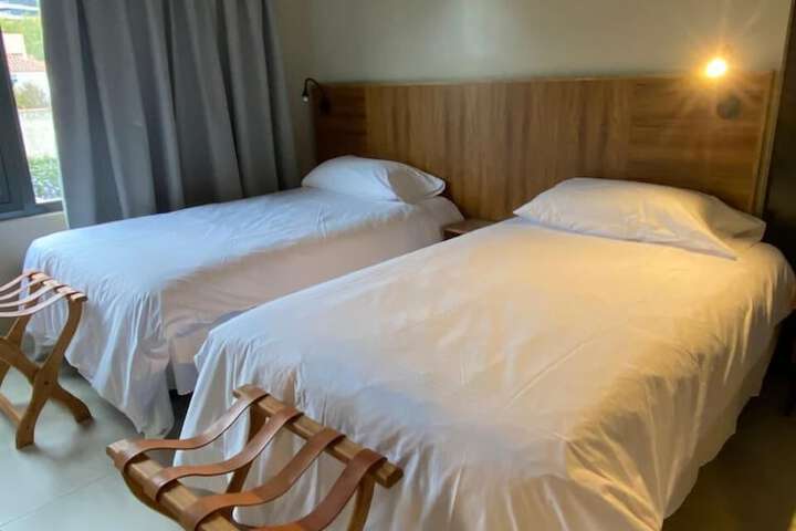 Room 9 of 23